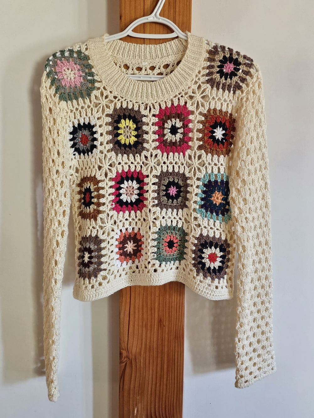 Debut Crochet Granny Square Patchwork Sweater Crop Top – Cream Multi